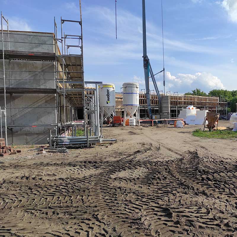 Fassadengerüst beim REWE-Neubau in Wittenberge, SCHWAN Gerüstbau 2021